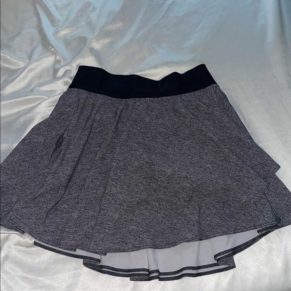 Lululemon court rival skirt size 4